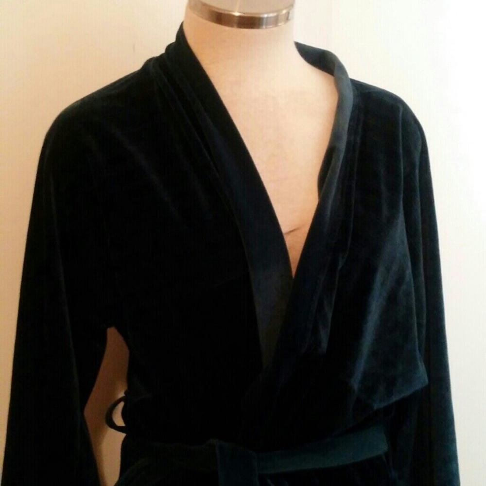 Christian Dior, Dark Teal Velvet Robe 💯🤩